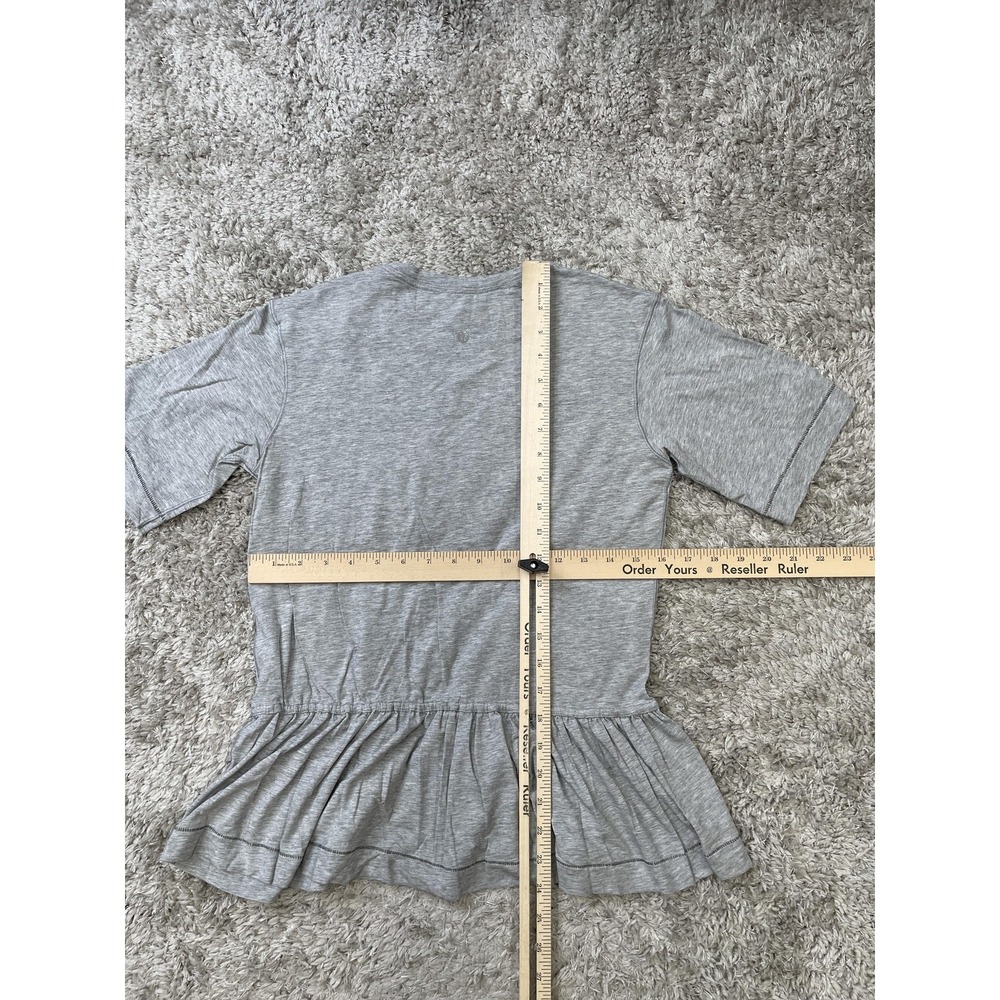 Lululemon Shirt Womens Medium Gray Peplum Ruffle Hem Short Sleeve Crewneck Top - Picture 9 of 10